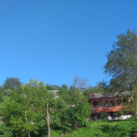 Family Hotel Dilijan Exterior photo